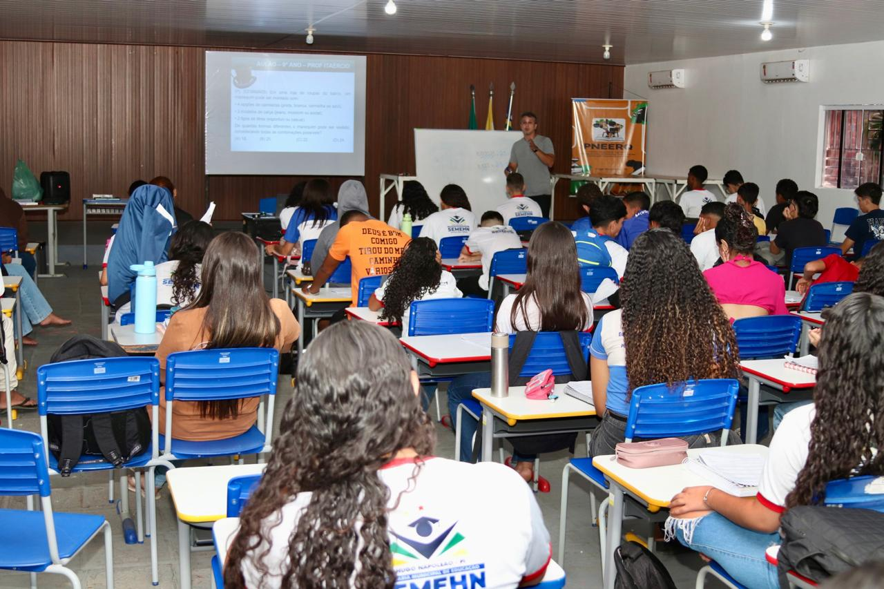 Prefeitura de Hugo Napoleão realiza Aulão SAEB/SAEPI para alunos do 5º e 9º anos